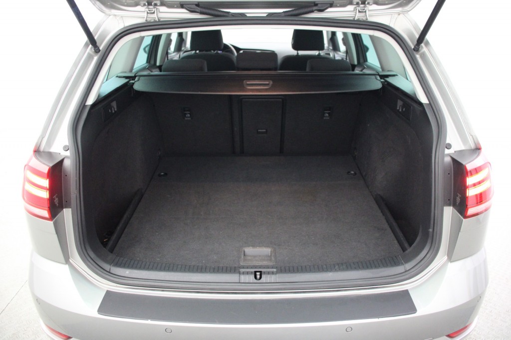 Volkswagen GOLF Variant (N602PG) met abonnement