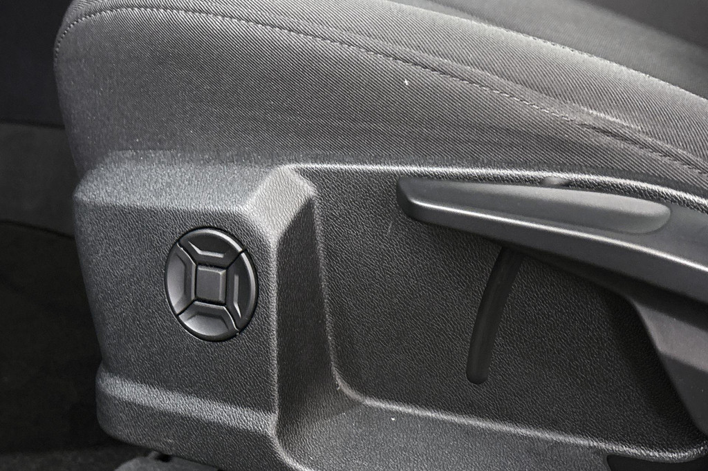 Audi Q3 Sportback (KLF54R) met abonnement