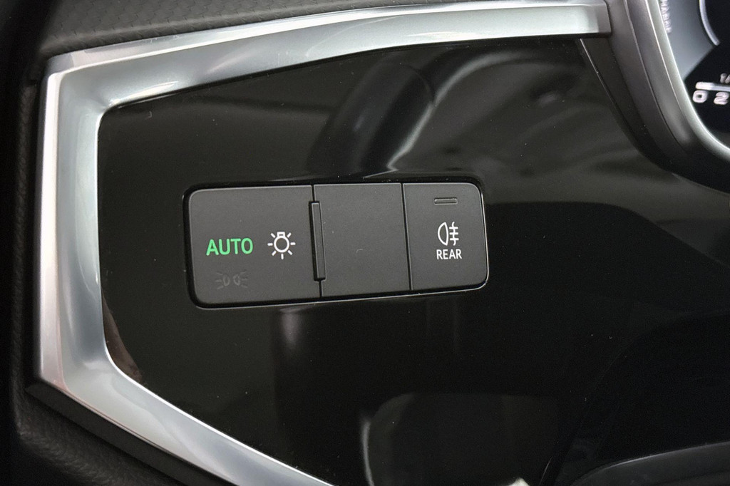 Audi Q3 Sportback (KLF54R) met abonnement