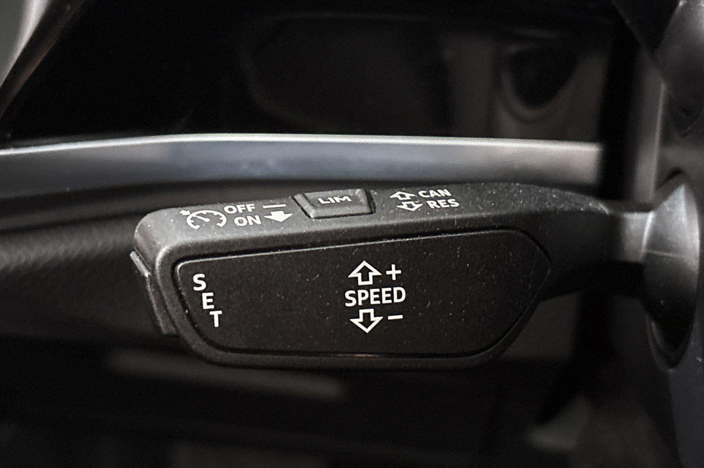 Audi Q3 Sportback (KLF54R) met abonnement
