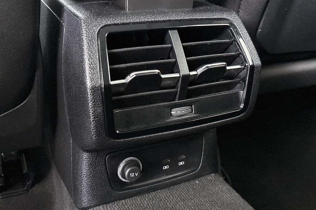 Audi Q3 Sportback (KLF54R) met abonnement