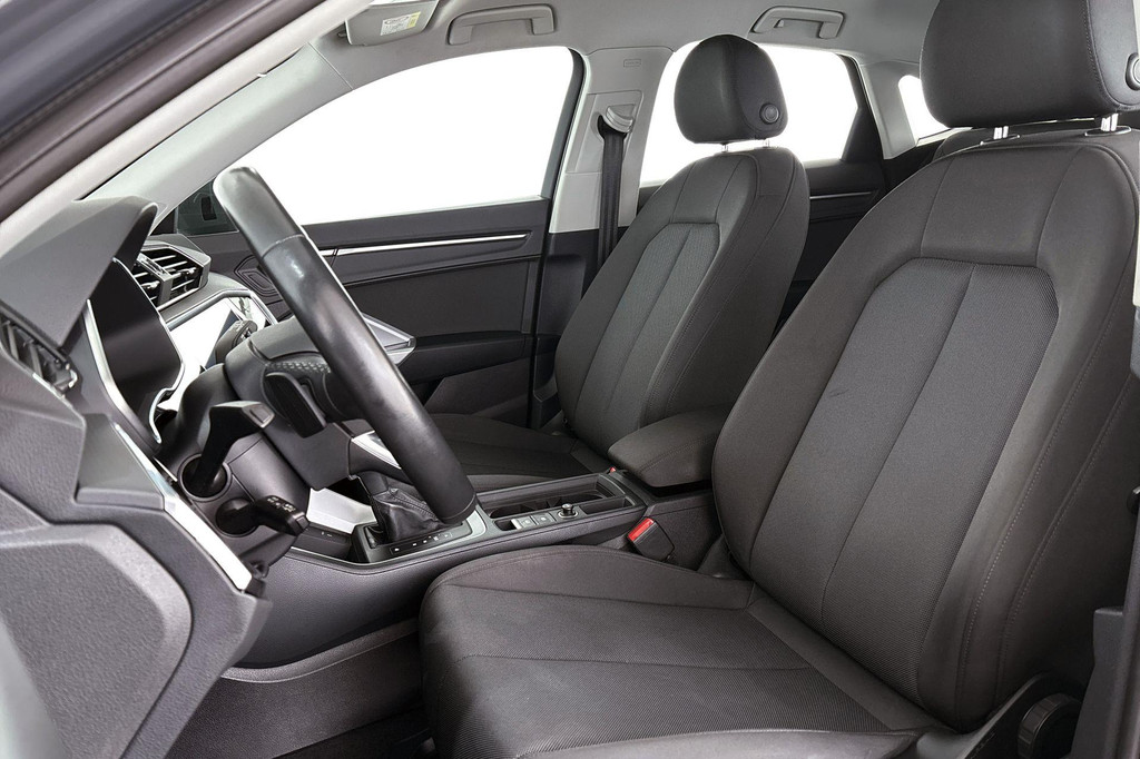 Audi Q3 Sportback (KLF54R) met abonnement
