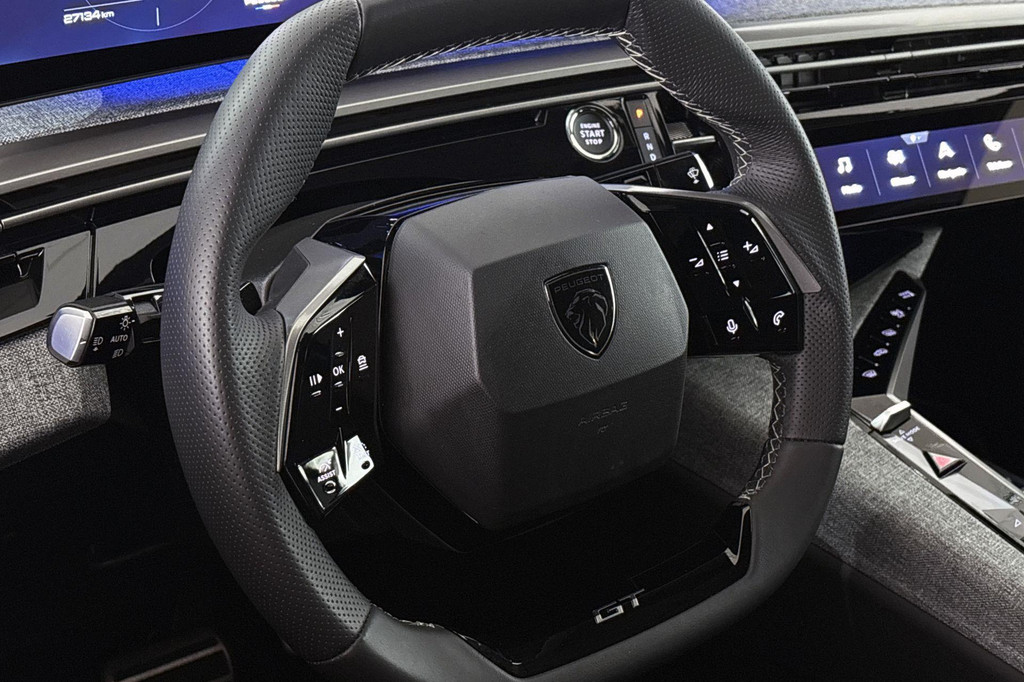 Peugeot 3008 (KLB81N) met abonnement