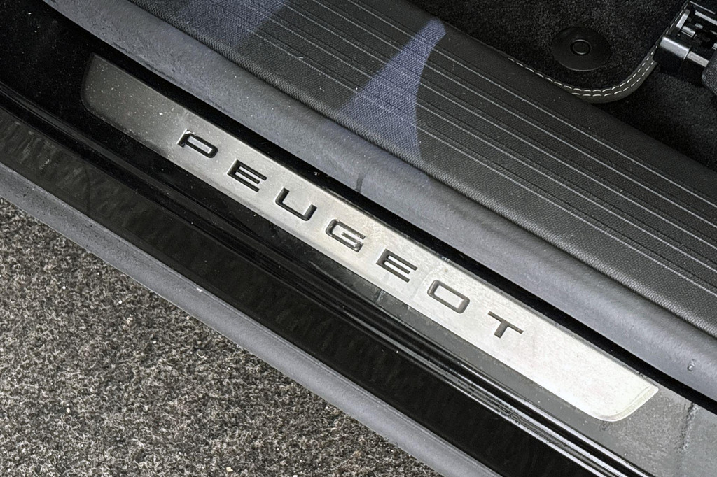Peugeot 3008 (KLB81N) met abonnement