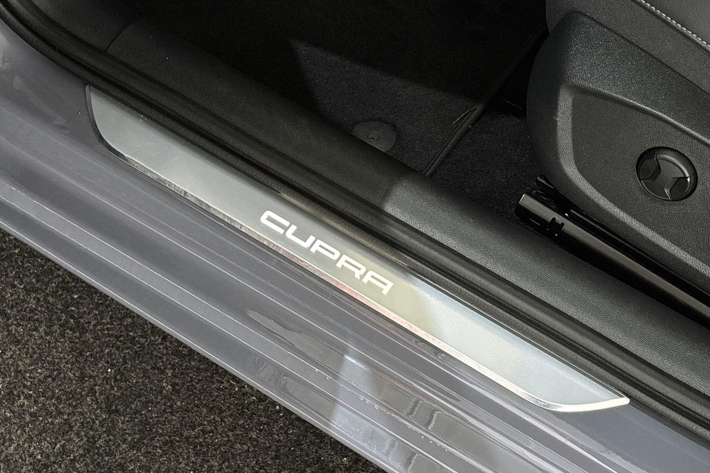 CUPRA Leon Sportstourer (KKZ30D) met abonnement