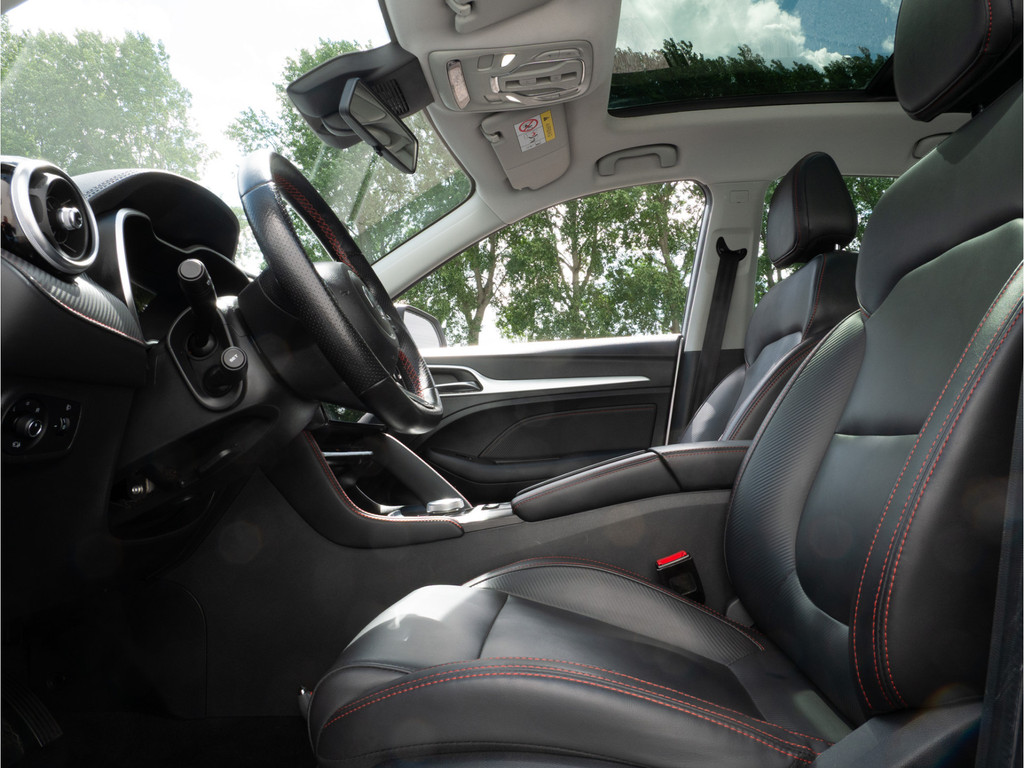 MG ZS-EV (P942PN) met abonnement