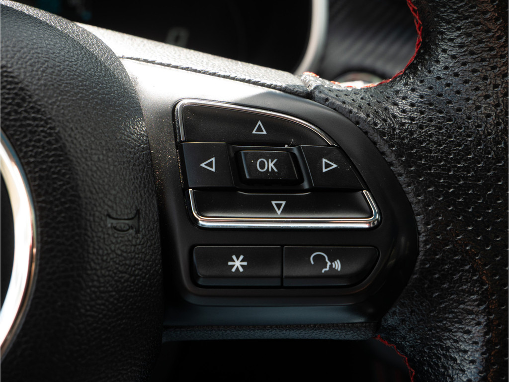 MG ZS-EV (P942PN) met abonnement