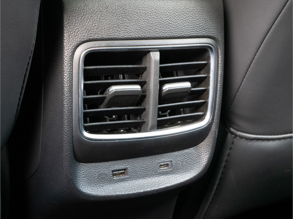 MG ZS-EV (P942PN) met abonnement