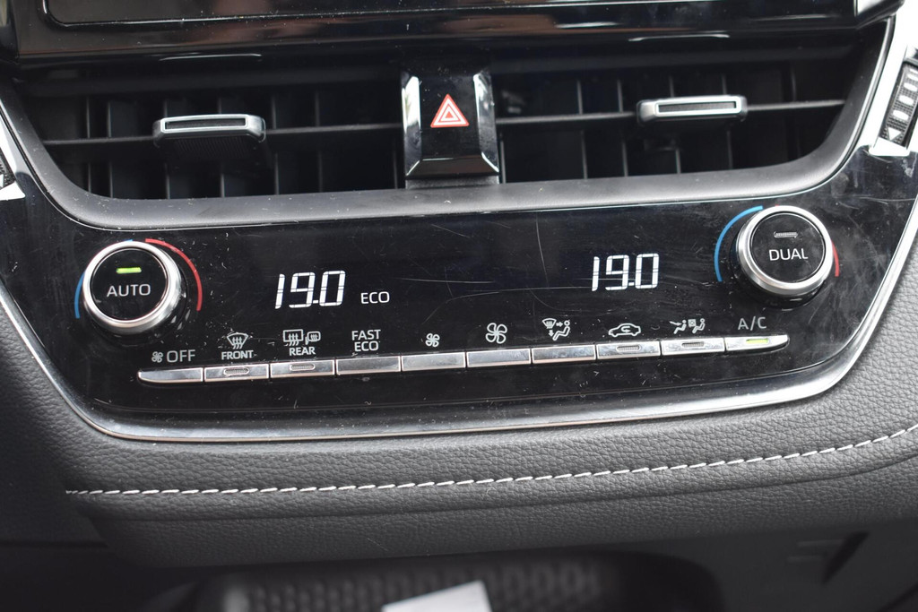 Toyota Corolla Touring Sports (K697SB) met abonnement