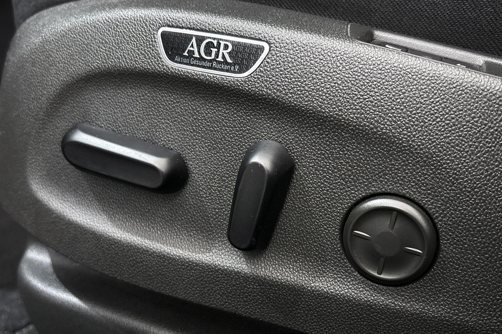 Opel Insignia (P764HP) met abonnement