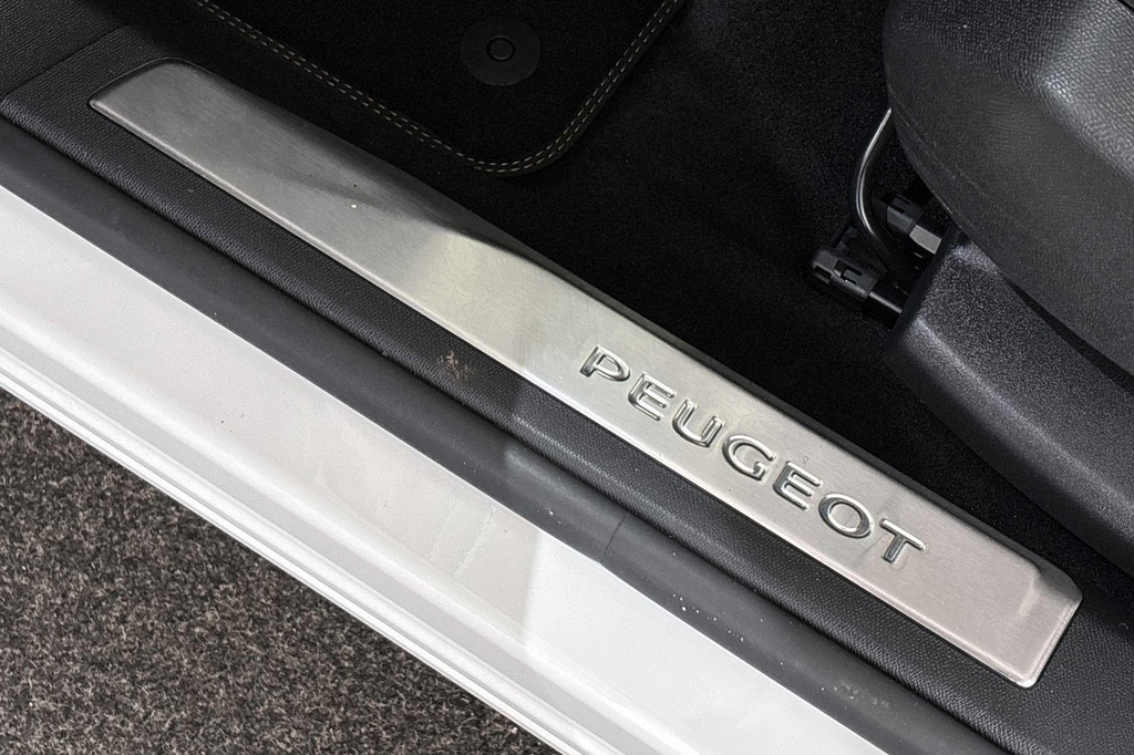 Peugeot 5008 (KKS21V) met abonnement