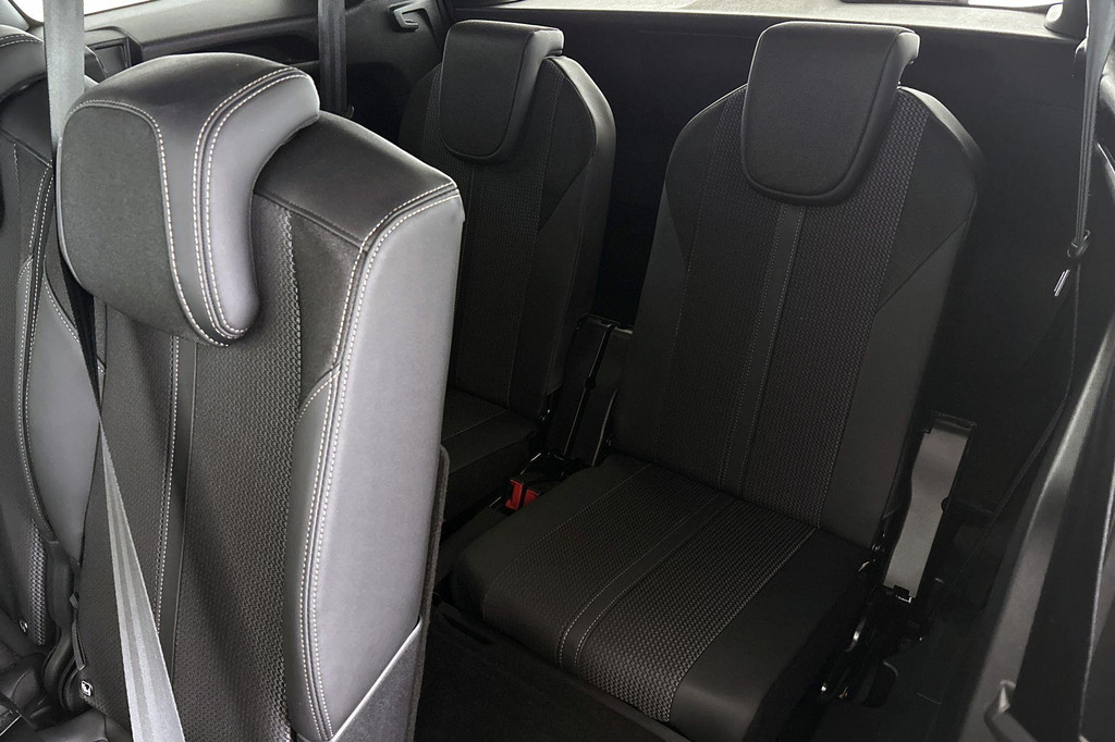 Peugeot 5008 (KKS21V) met abonnement