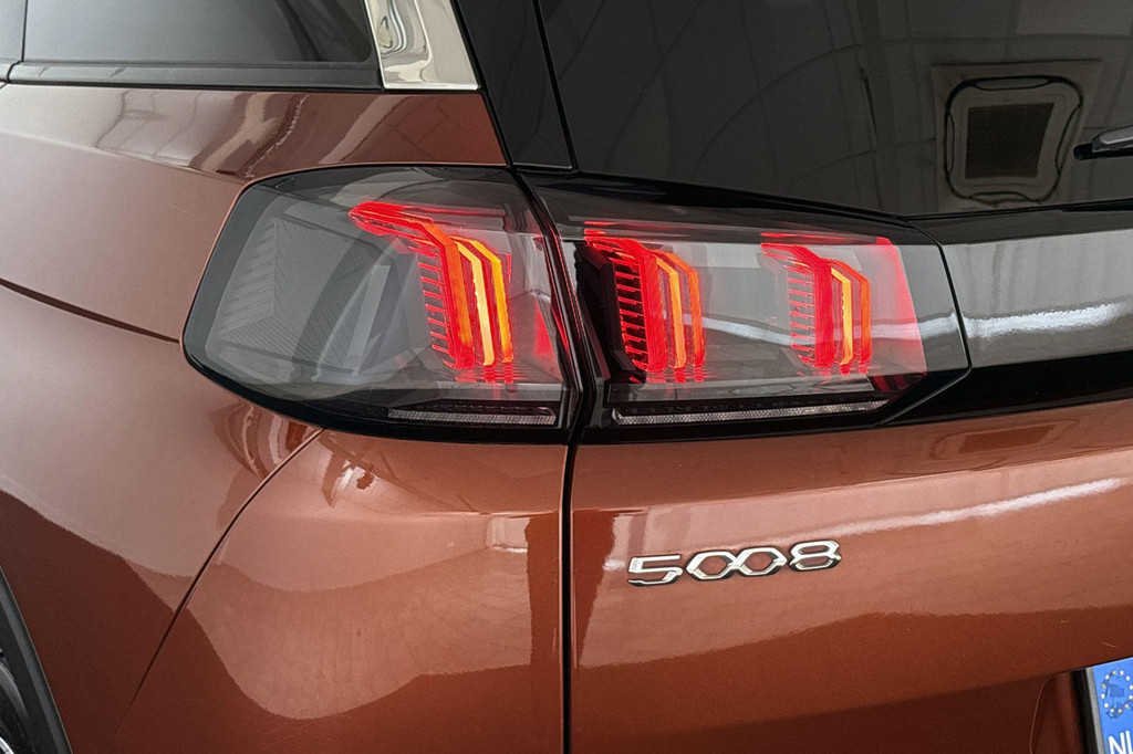 Peugeot 5008 (P358LB) met abonnement