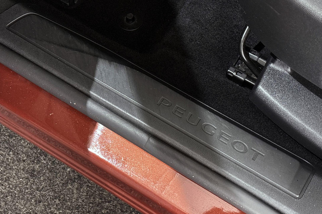 Peugeot 5008 (P358LB) met abonnement