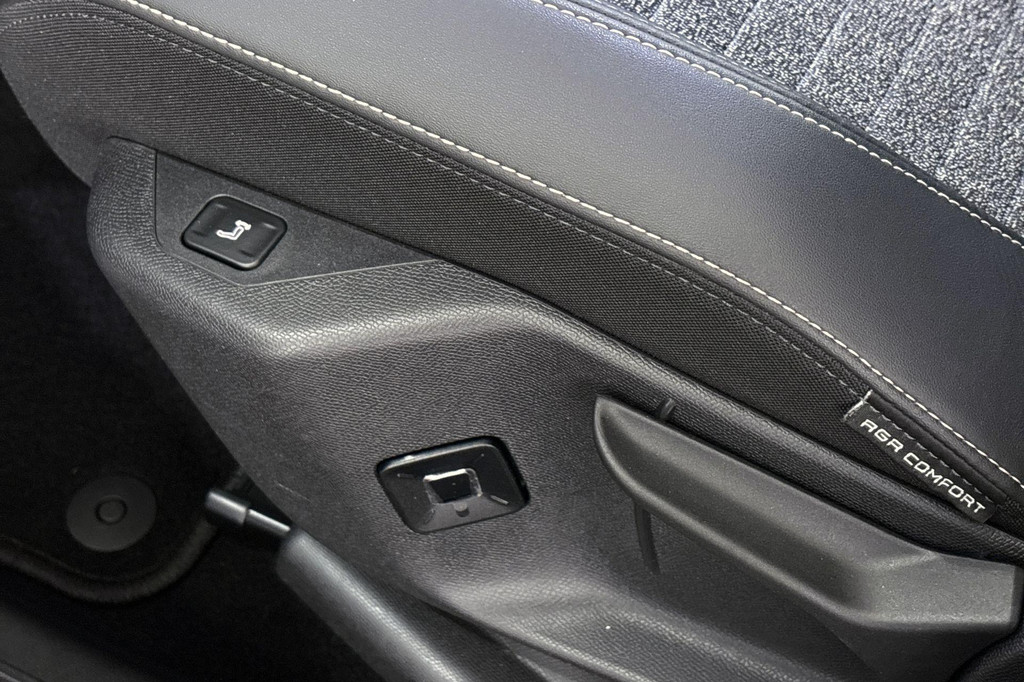 Peugeot 3008 (KGF99V) met abonnement