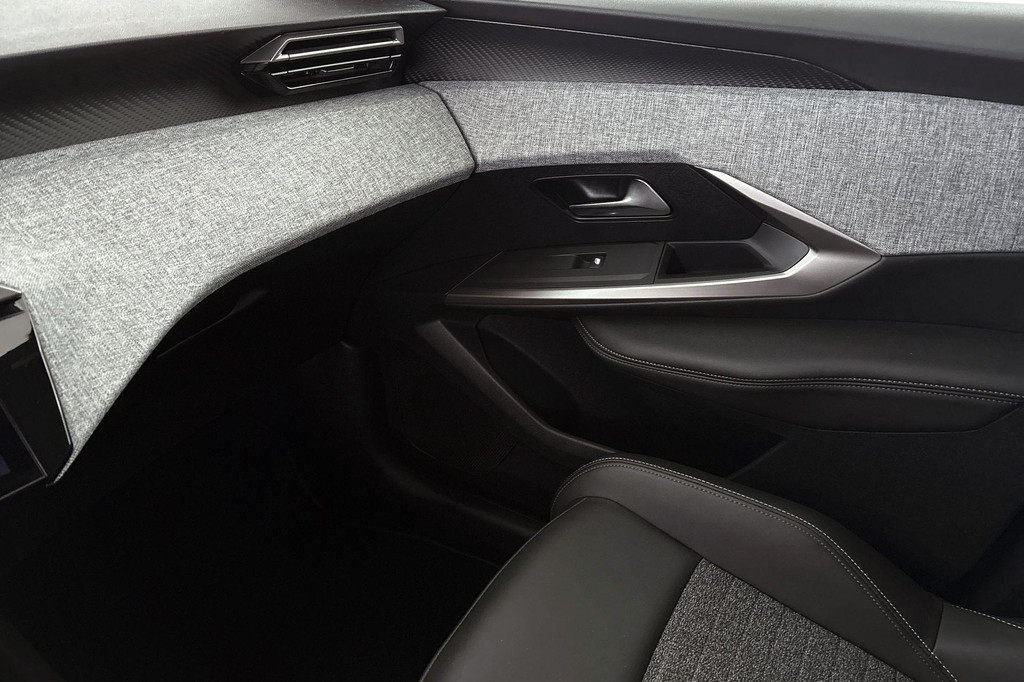Peugeot 3008 (KGF99V) met abonnement