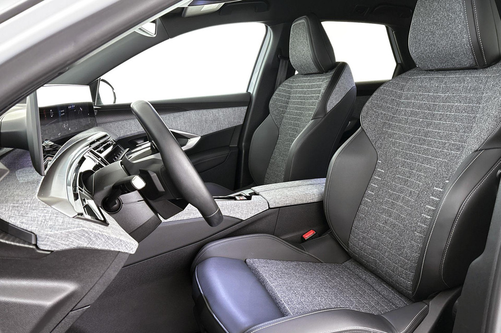 Peugeot 3008 (KGF99V) met abonnement