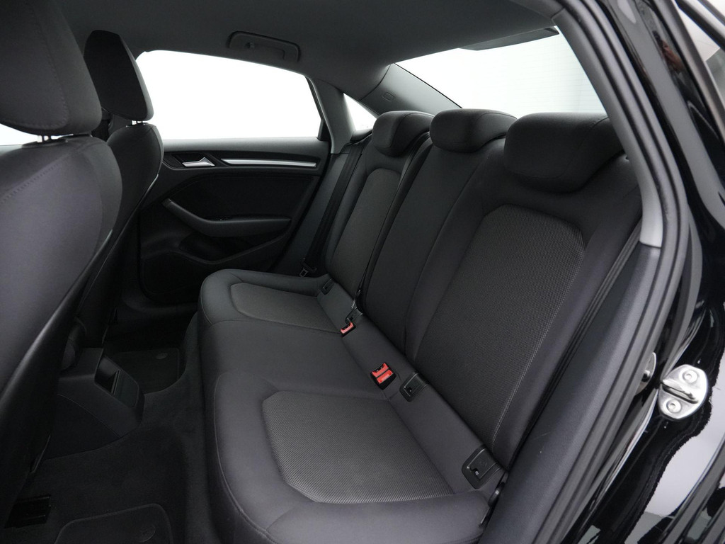 Audi A3 (H136SG) met abonnement