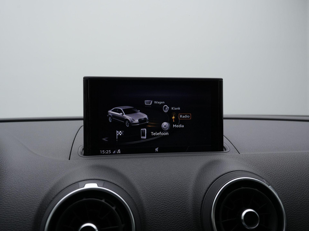 Audi A3 (H136SG) met abonnement