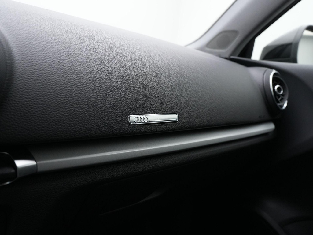 Audi A3 (H136SG) met abonnement