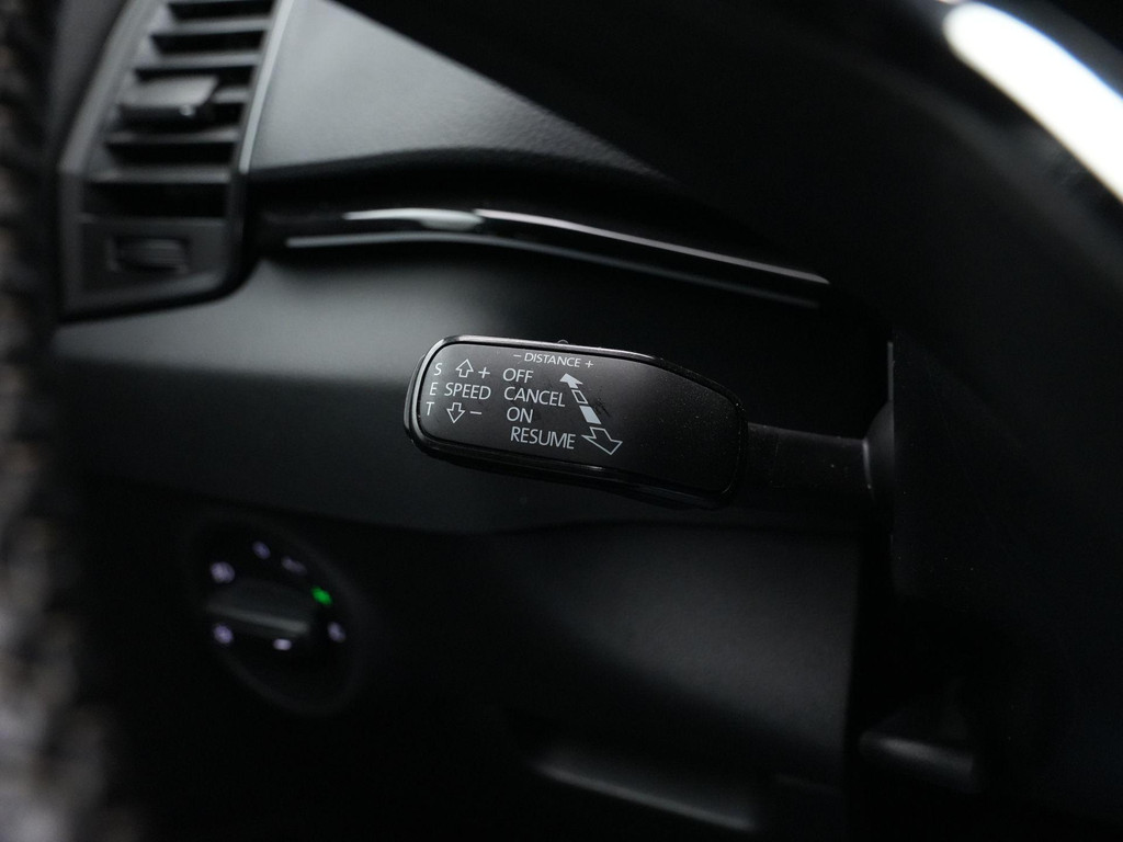 ŠKODA Karoq (P987GF) met abonnement