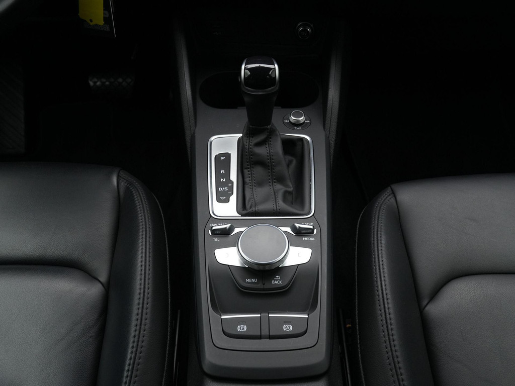Audi Q2 (P296RF) met abonnement