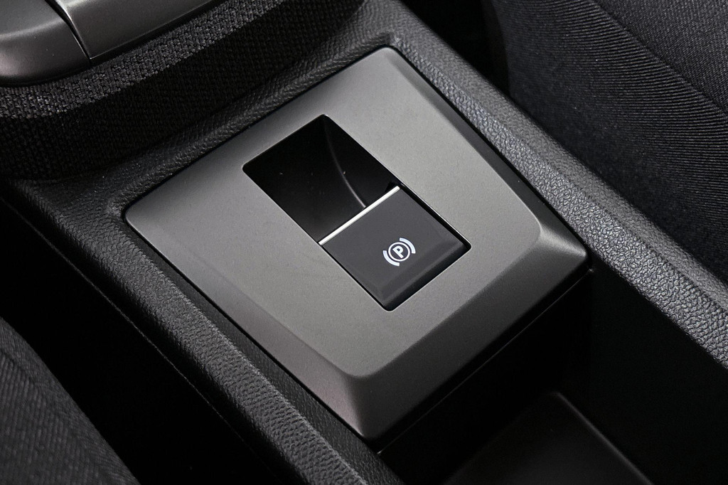 Opel Frontera (JXZ32G) met abonnement