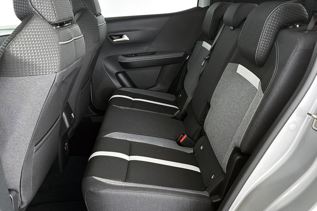 Opel Frontera (JXZ32G) met abonnement