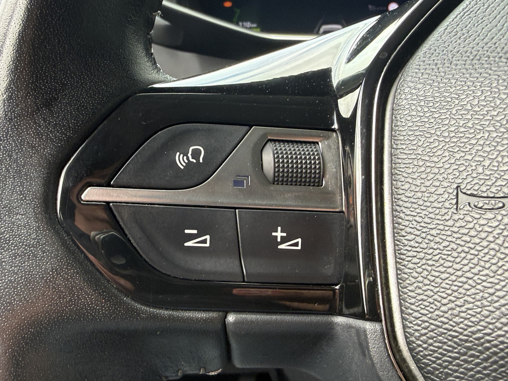 Peugeot 208 (K100BB) met abonnement