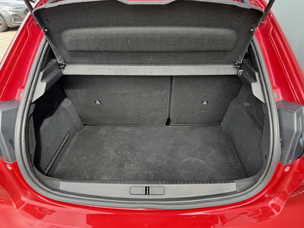 Peugeot 208 (K100BB) met abonnement