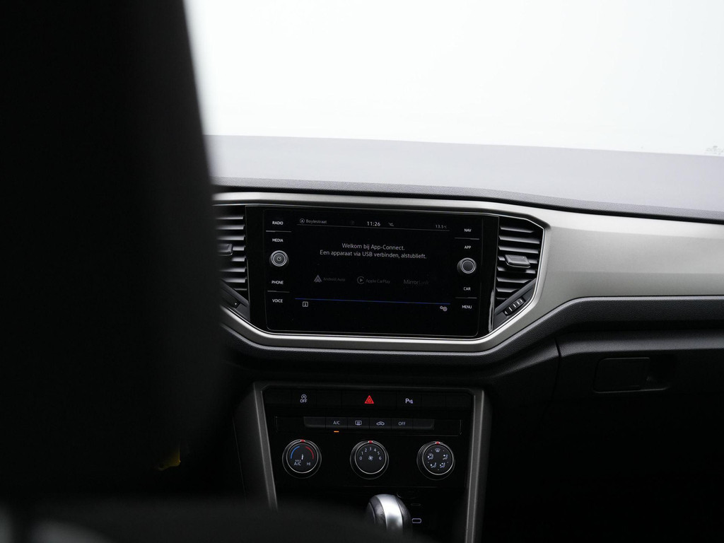 Volkswagen T-Roc (L684HJ) met abonnement