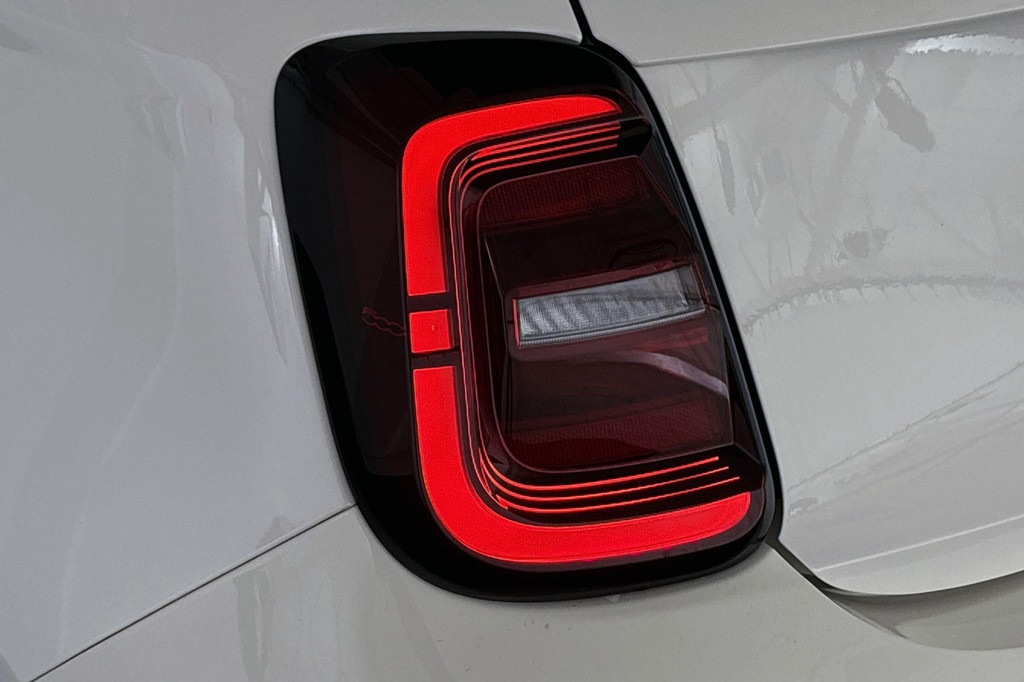 Fiat 500C (KHR17B) met abonnement