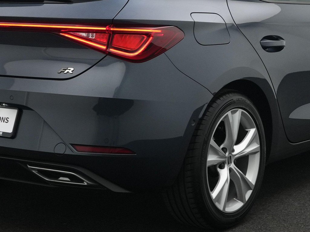 Seat Leon (L629JK) met abonnement