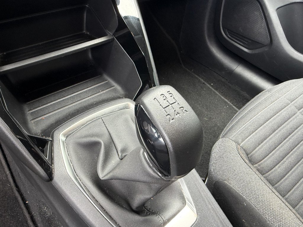Peugeot 208 (P798NN) met abonnement