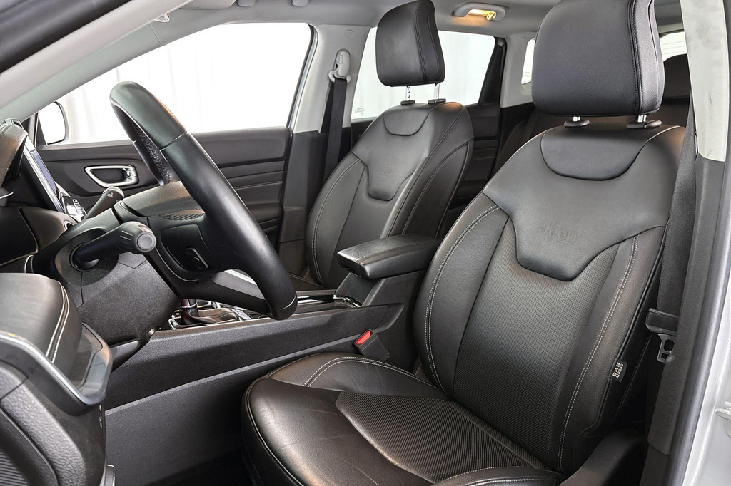 Jeep Compass (KGG38V) met abonnement