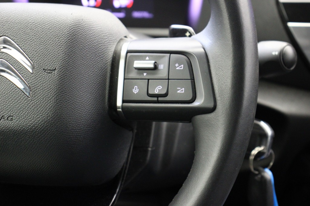 Citroën C4 (L051FK) met abonnement