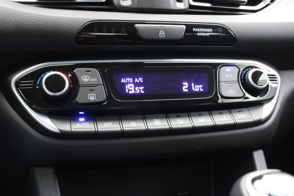 Hyundai i30 (R158VD) met abonnement