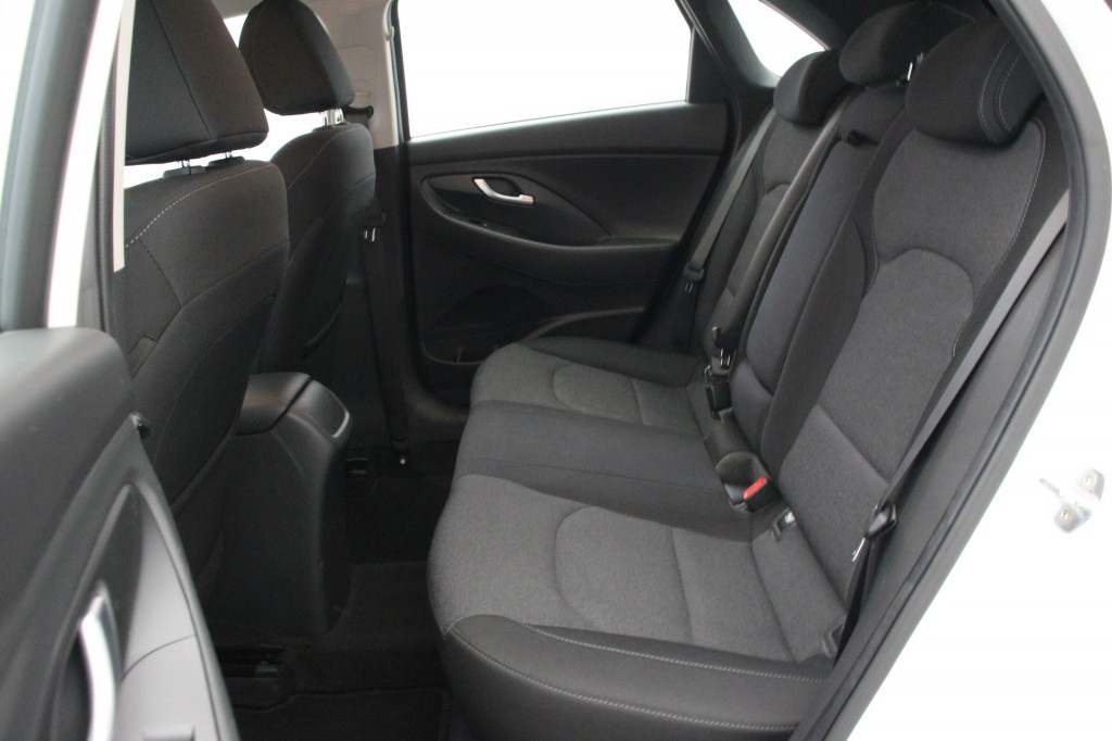 Hyundai i30 (R158VD) met abonnement