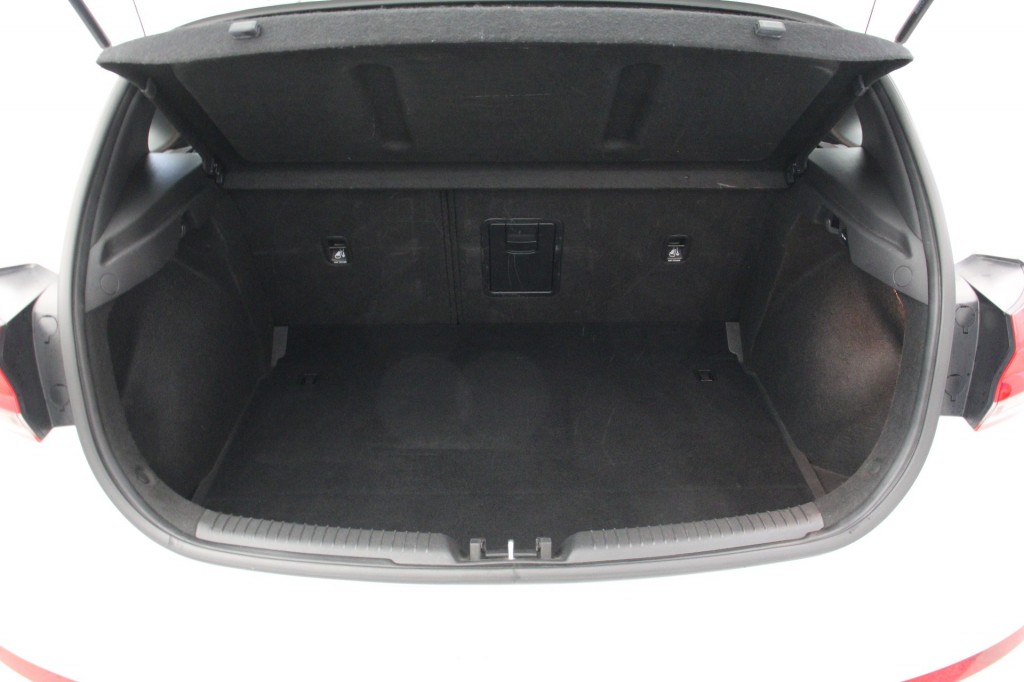 Hyundai i30 (R158VD) met abonnement