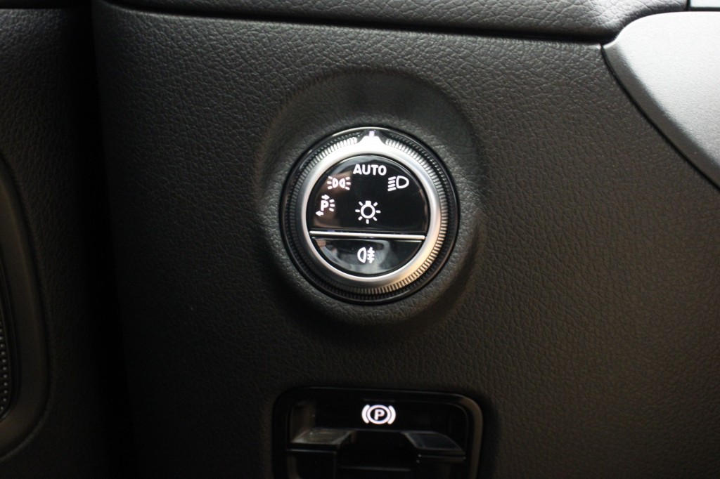 Mercedes-Benz C-Klasse (S056NK) met abonnement