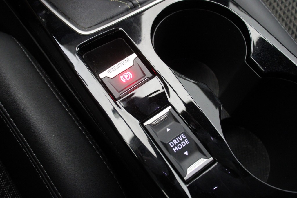 Peugeot 208 (K682LX) met abonnement