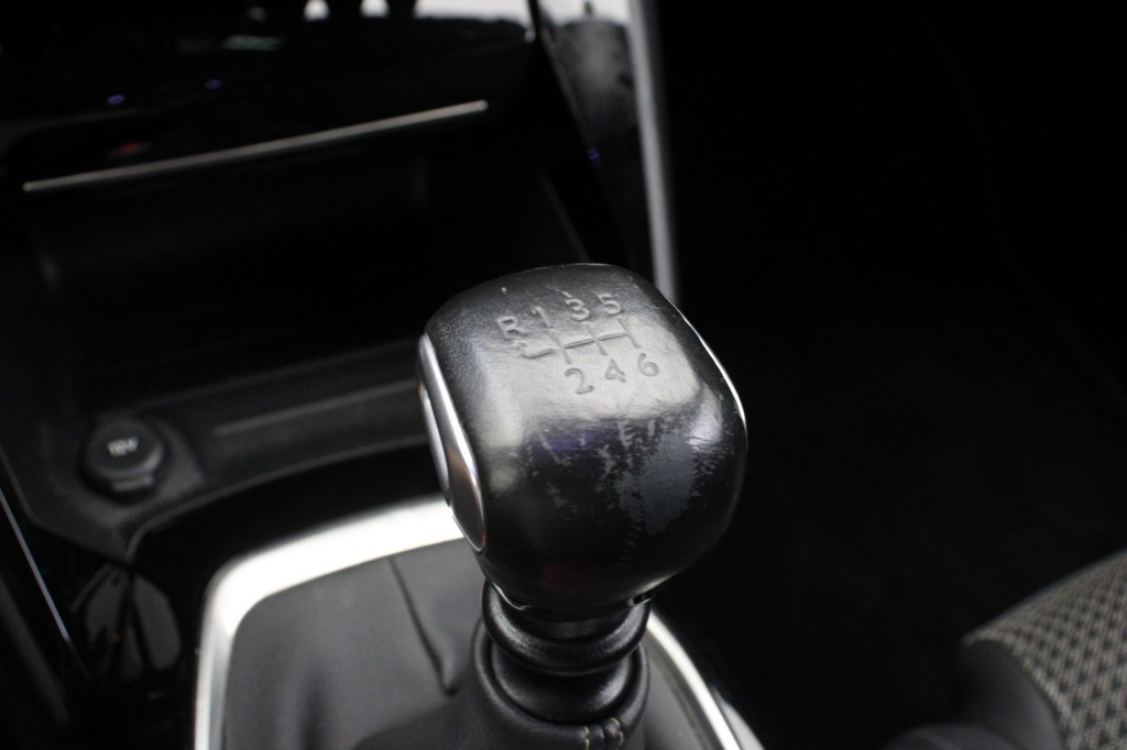 Peugeot 208 (K682LX) met abonnement