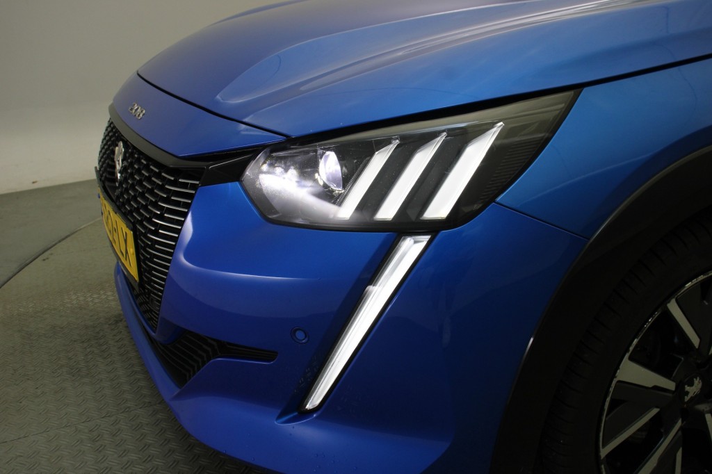 Peugeot 208 (K682LX) met abonnement