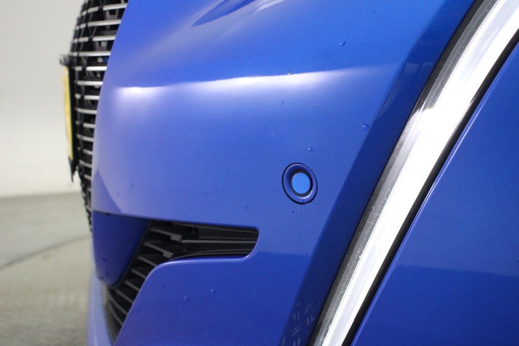 Peugeot 208 (K682LX) met abonnement