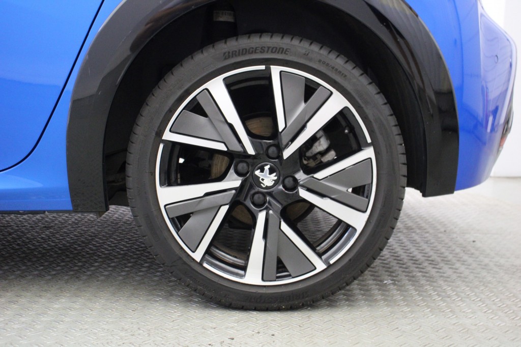 Peugeot 208 (K682LX) met abonnement