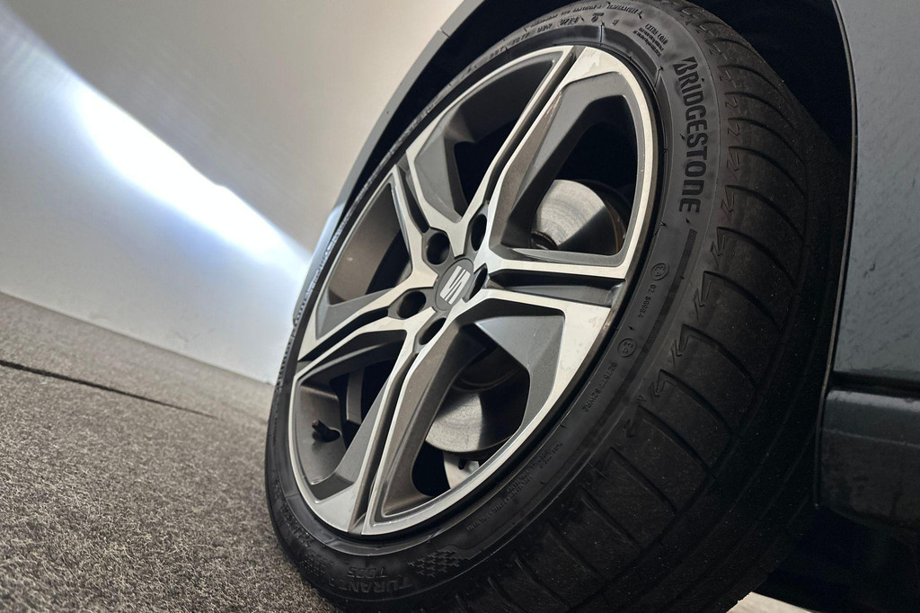 Seat Leon Sportstourer (KBB25V) met abonnement