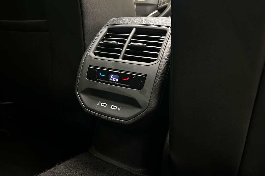 Seat Leon Sportstourer (KBB25V) met abonnement
