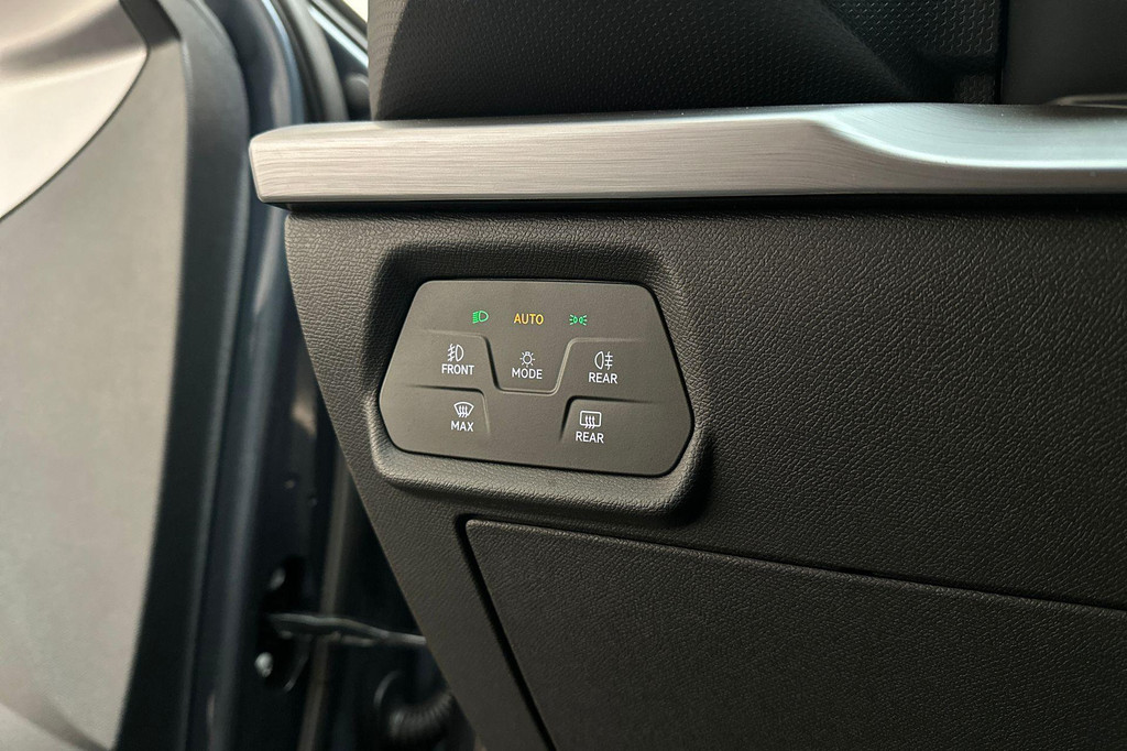 Seat Leon Sportstourer (KBB25V) met abonnement