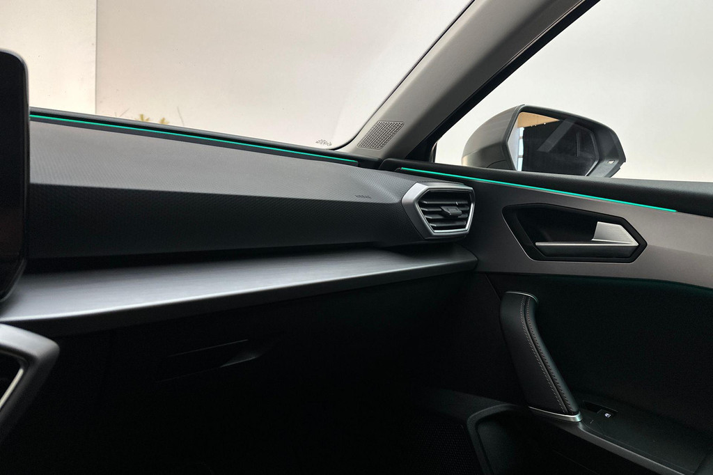Seat Leon Sportstourer (KBB25V) met abonnement