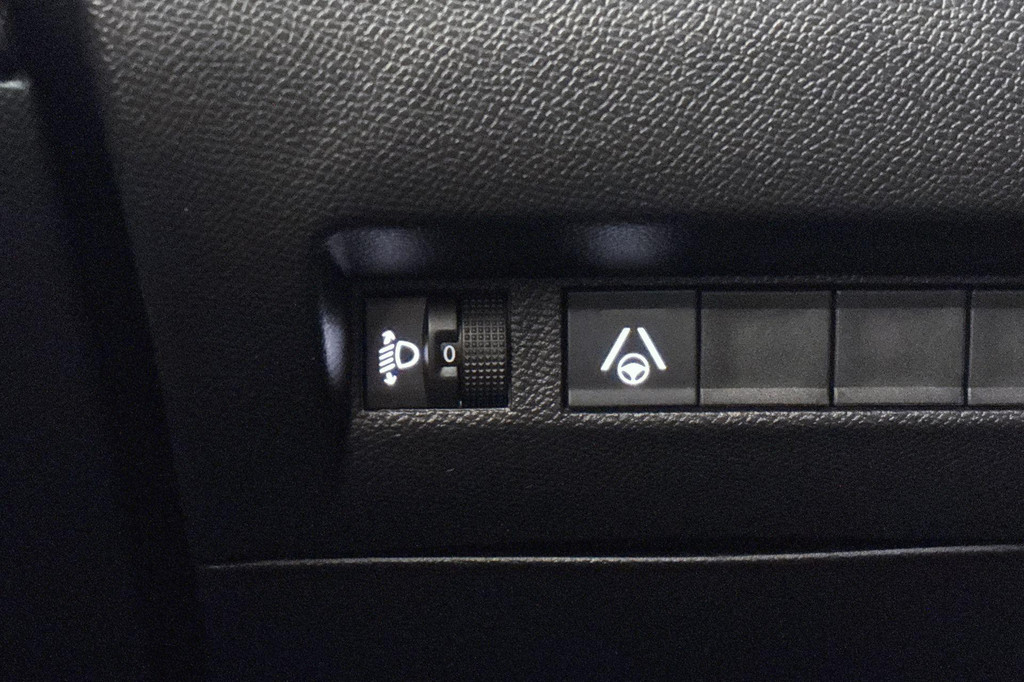 Peugeot 2008 (KKV34K) met abonnement